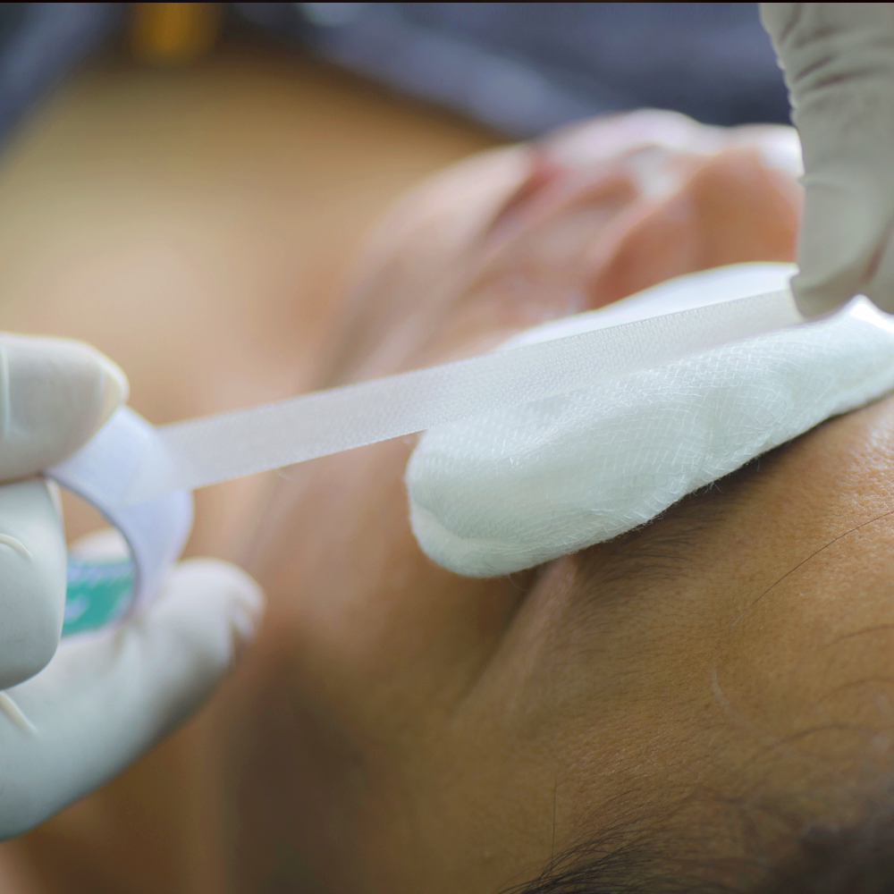eye emergency treated at Aloma Eye Associates
